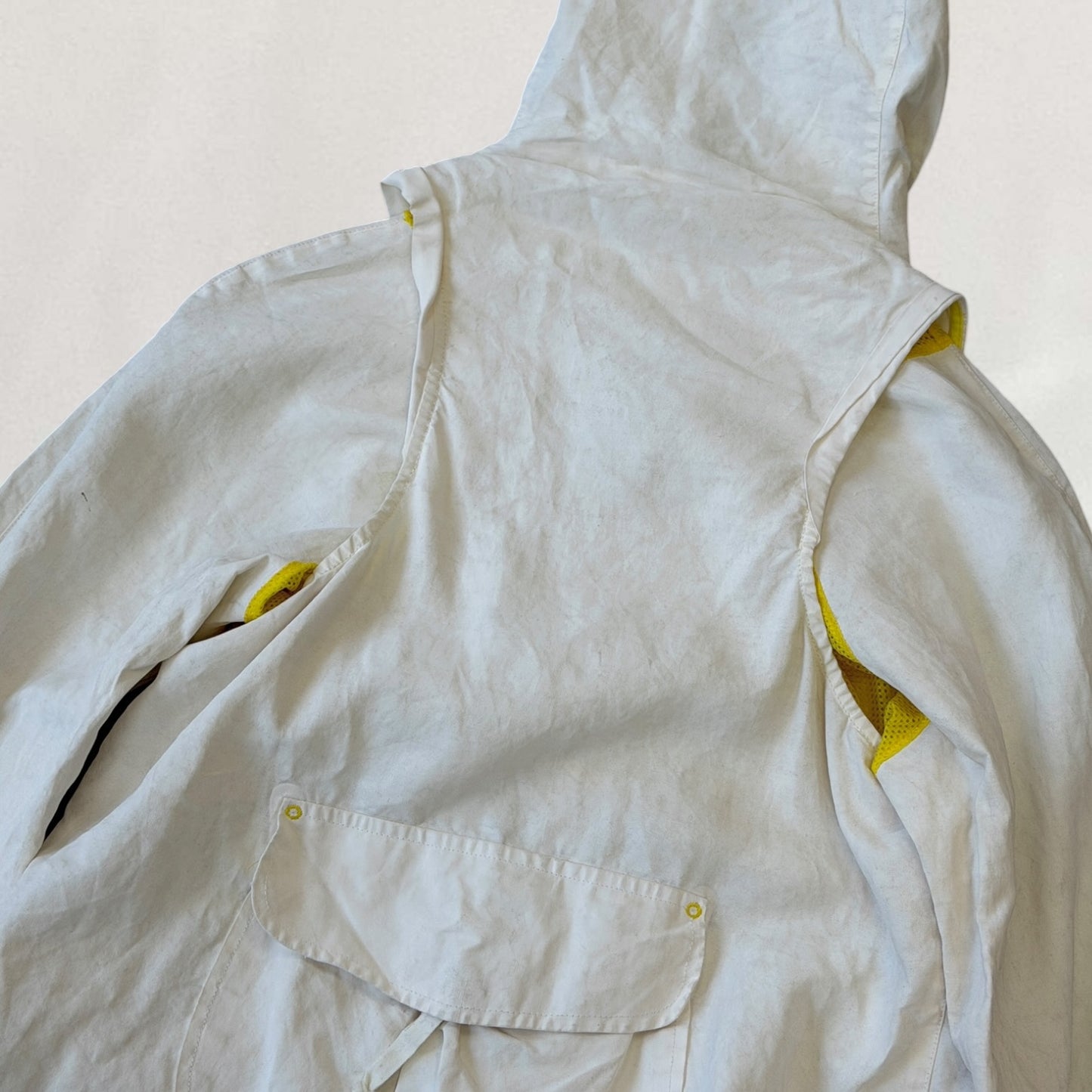 Cop Copine yellow jacket