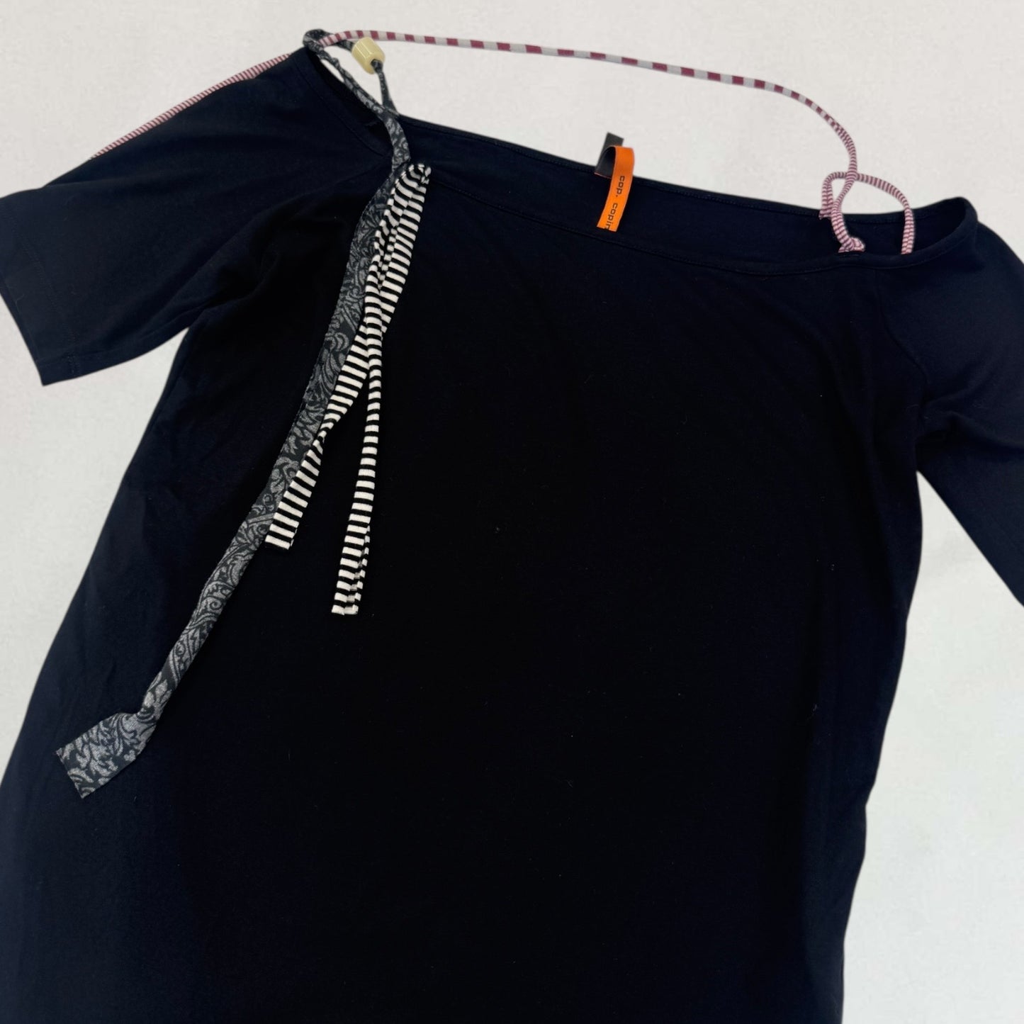 Cop Copine string detail T-shirt