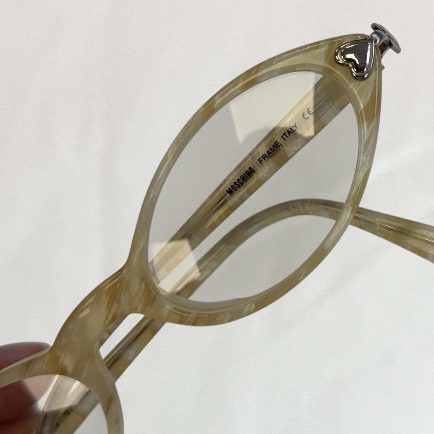 Moschino oval glasses