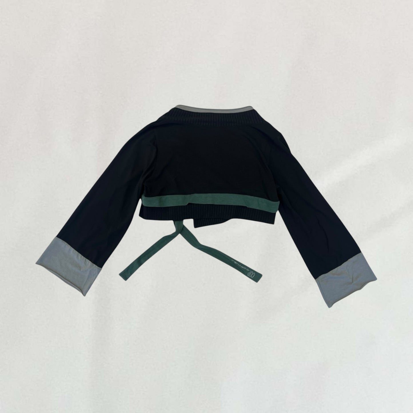 Cop Copine wrap bolero