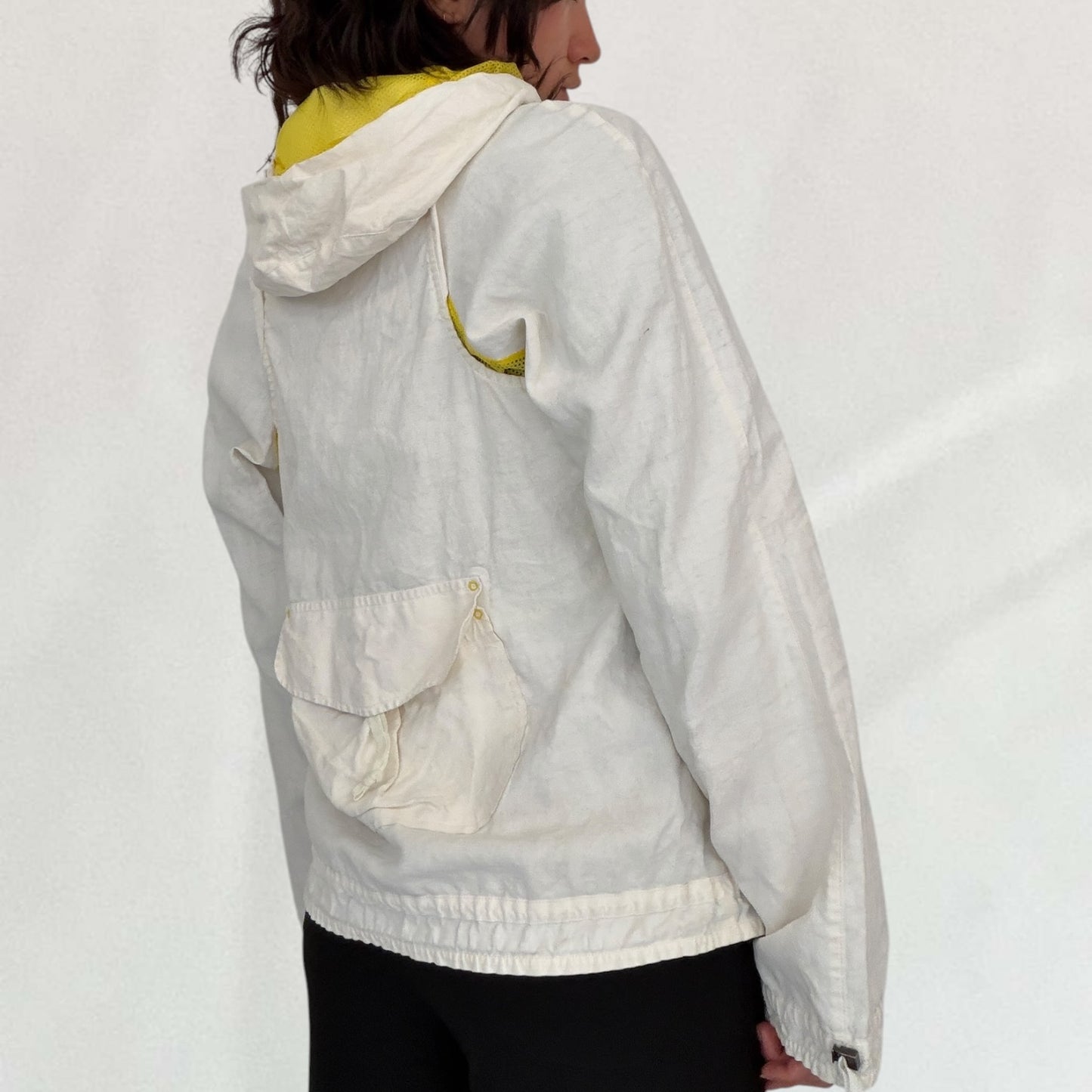 Cop Copine yellow jacket