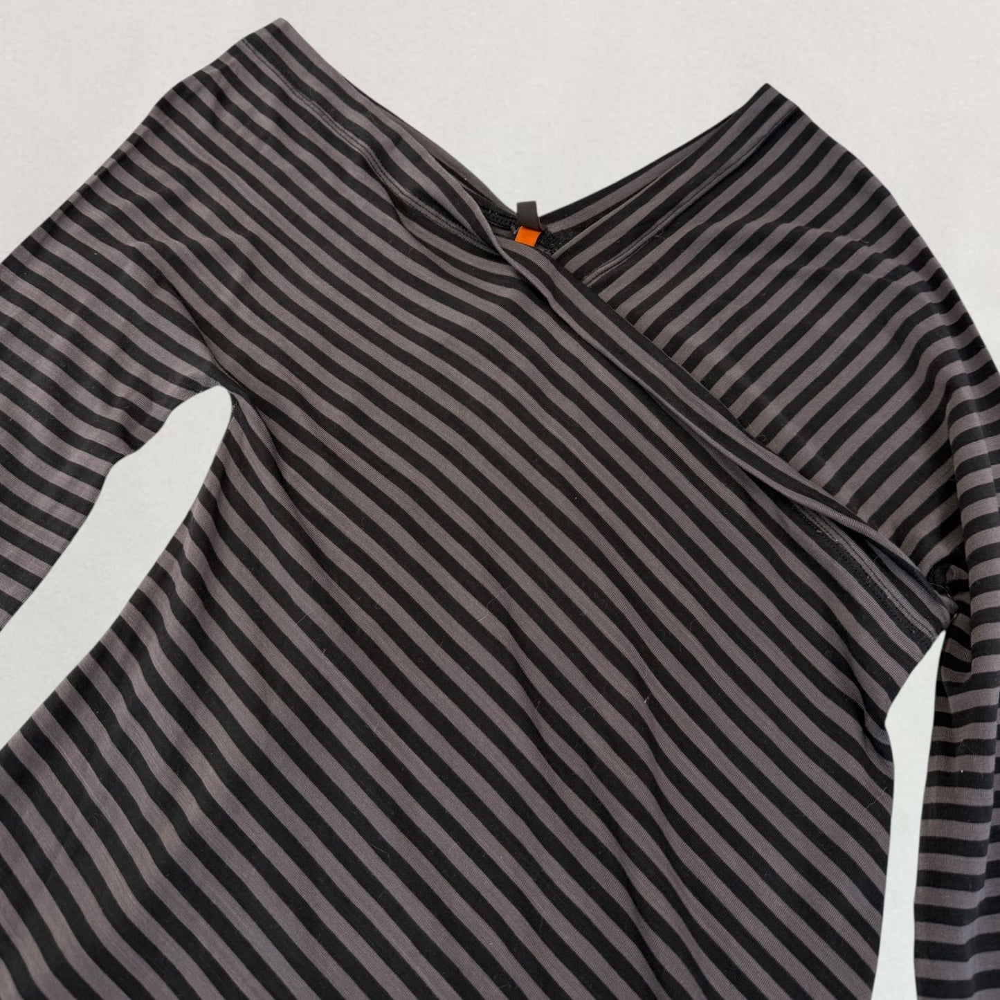 Cop Copine asymmetric top