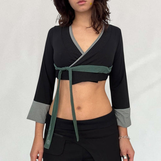 Cop Copine wrap bolero