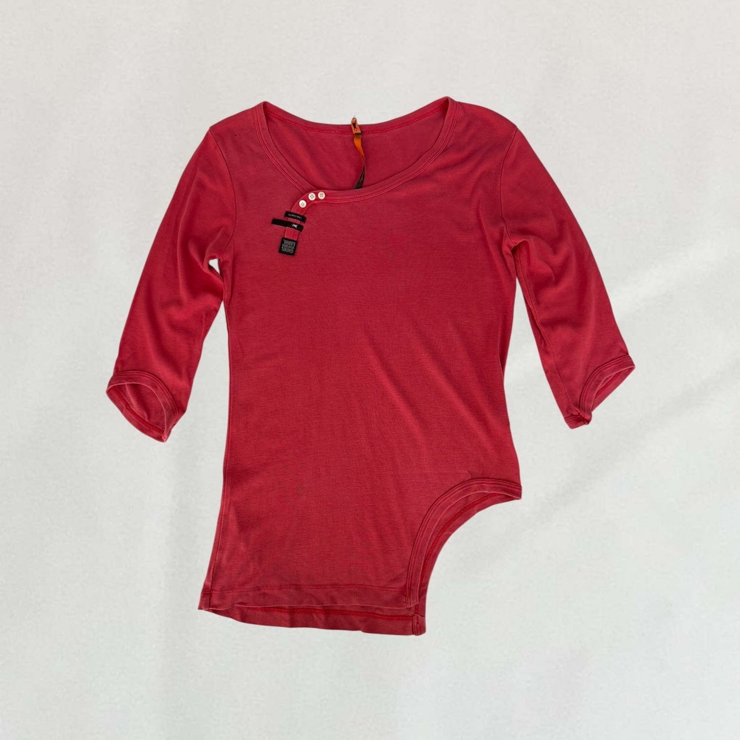 Cop Copine asymmetric top