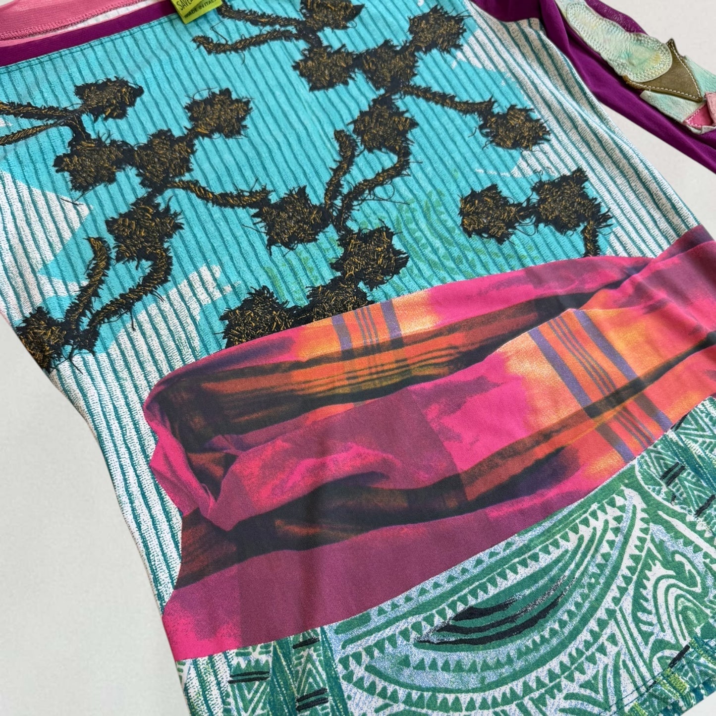 Save The Queen graphic top