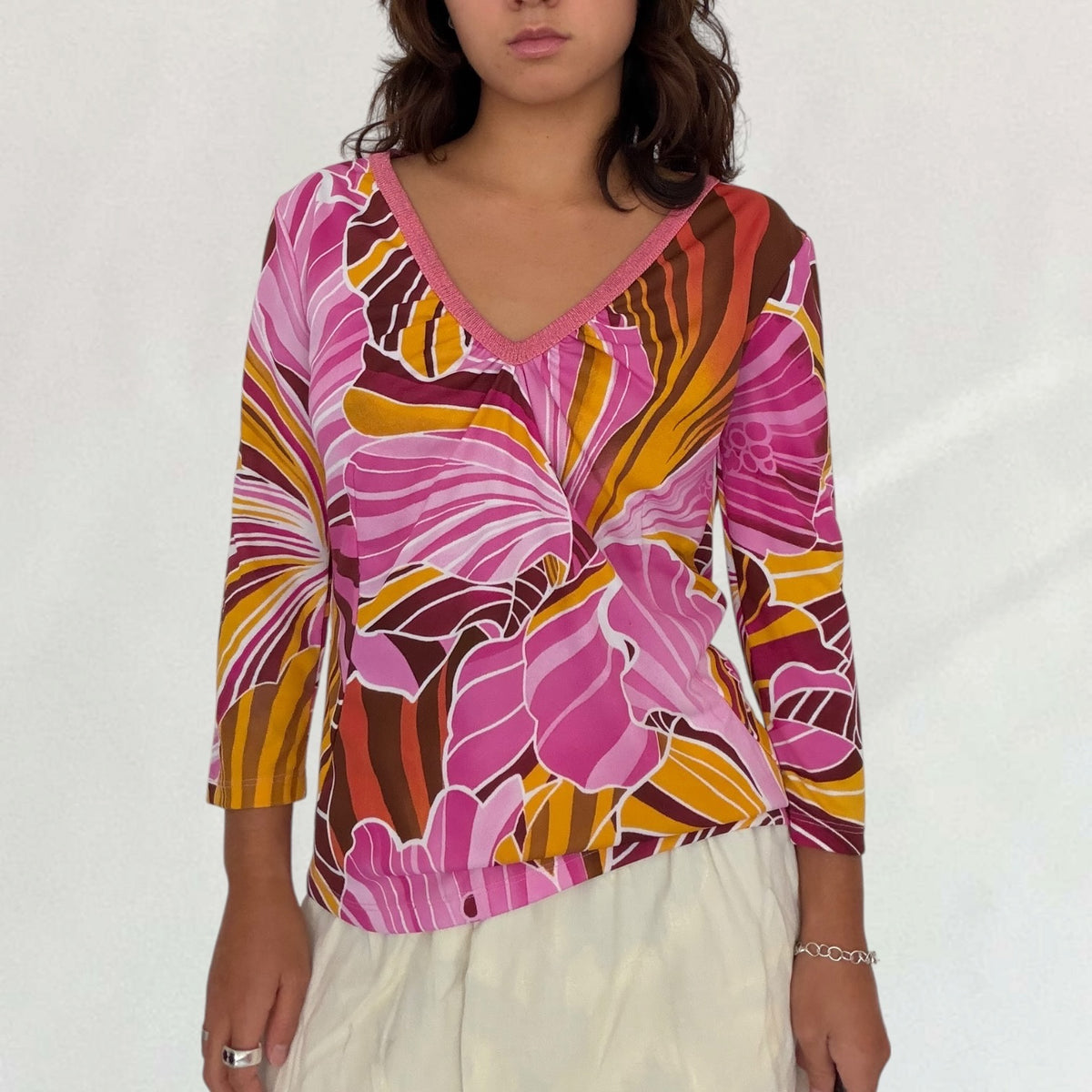 Vintage Dolce & Gabbana pink floral V-neck top – Vival Studios