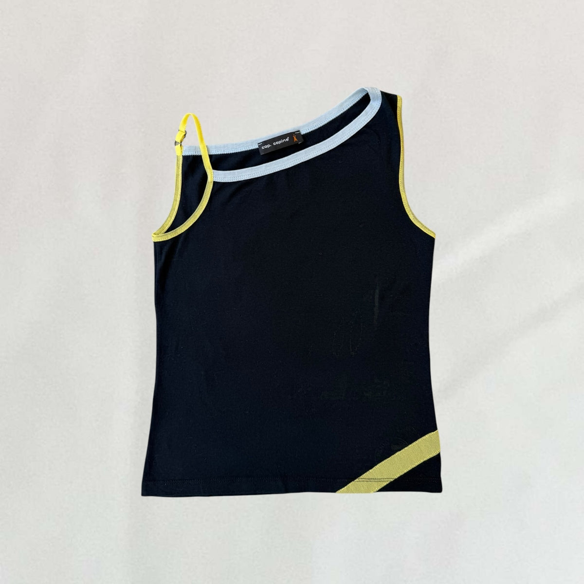 Cop Copine asymmetric top