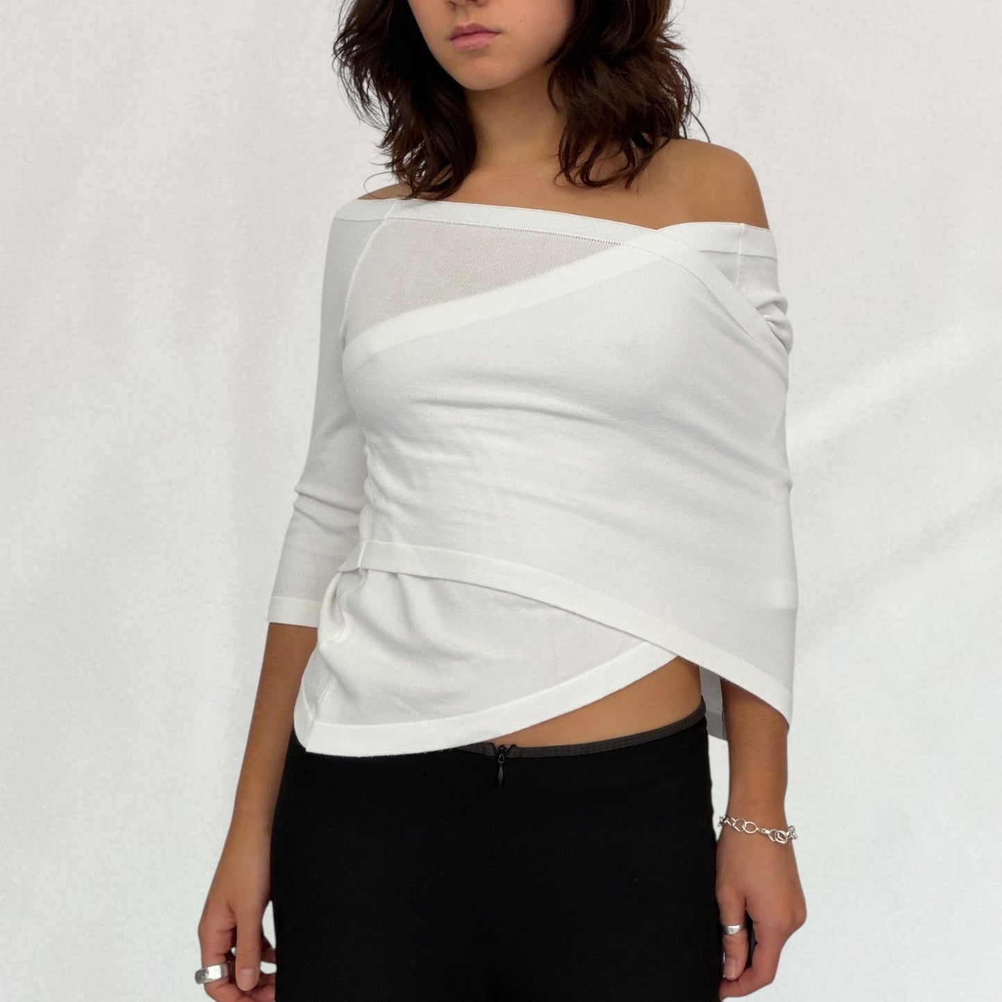 Cop Copine cross over top