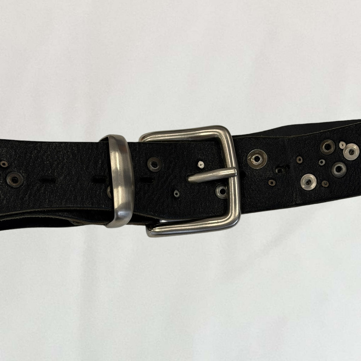 Marithé + François Girbaud grommet belt