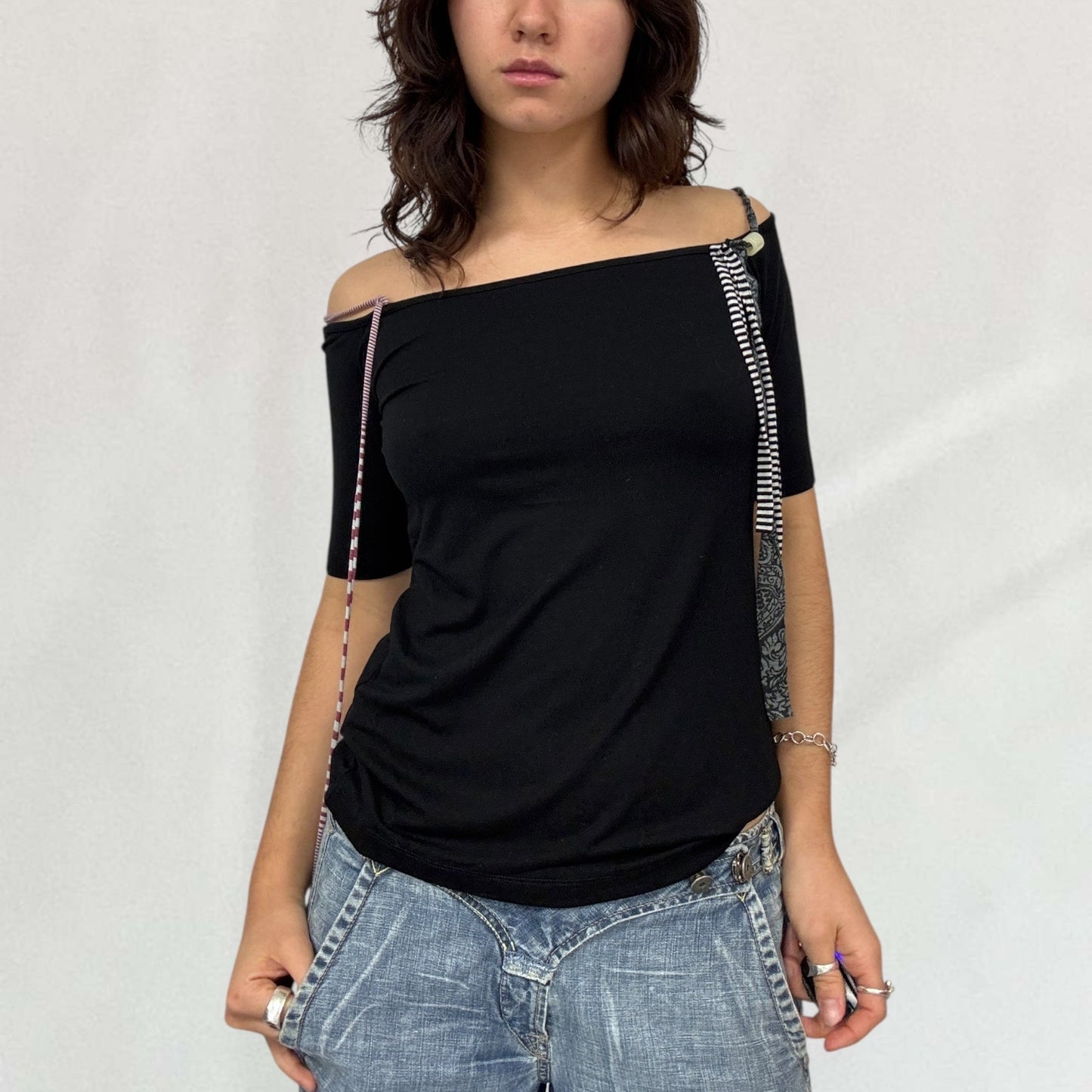 Cop Copine string detail T-shirt