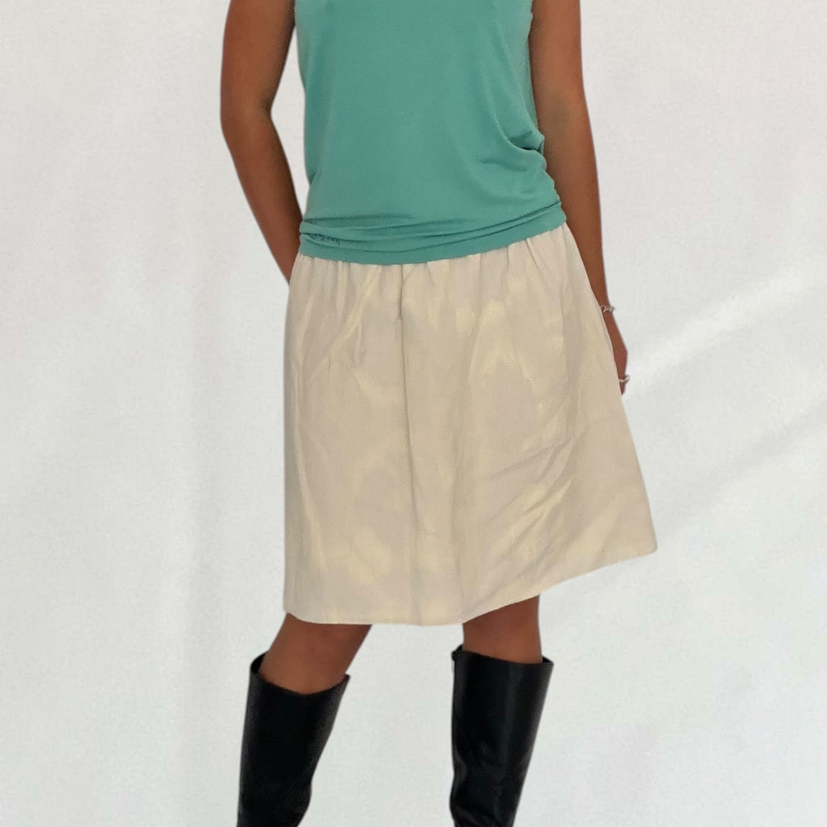 Vintage Prada cream midi skirt – Vival Studios